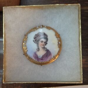 Vintage Hand Painted Victorian Style Brooch